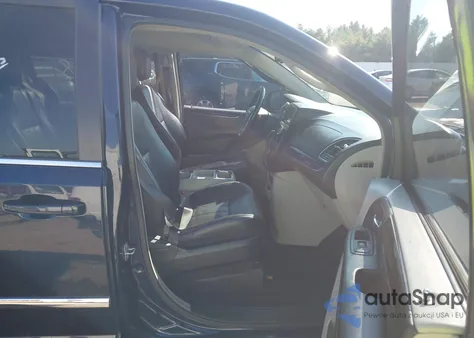 2014 Chrysler Town & Country Touring z USA, uszkodzony, nr VIN 2C4RC1BG1ER397908